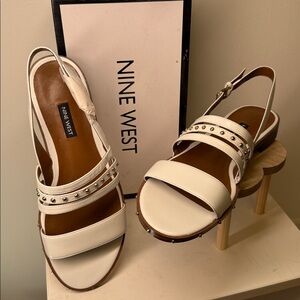 NINE WEST BRAND NEW WHITE LEATHER STUDDED SANDALS. WOMENS SIZE 10.5